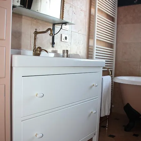 Nocleg ze śniadaniem Casaforte Alba In Langa 3*