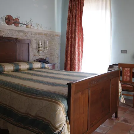 Nocleg ze śniadaniem Casaforte Alba In Langa 3*