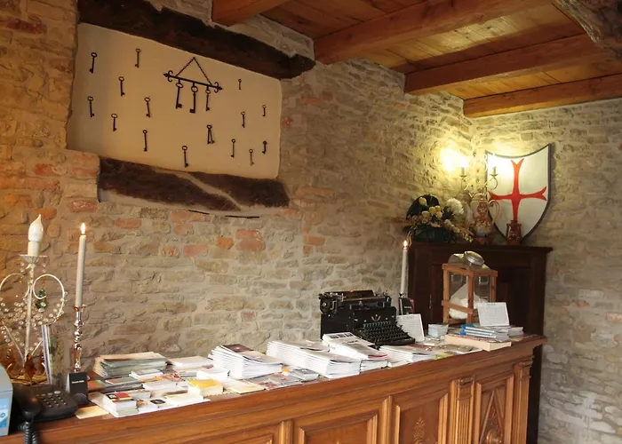 Casaforte Alba In Langa فندق مبيت وإفطار 3*